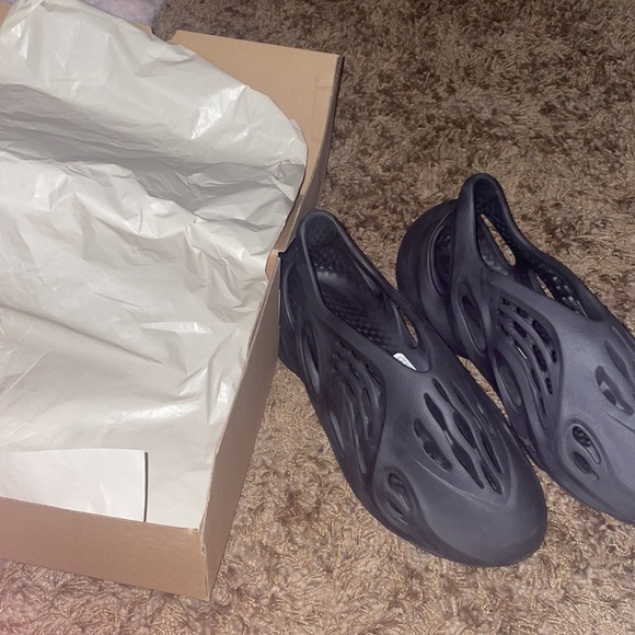 Adidas Yeezy foam rnr - Picture 4 of 4